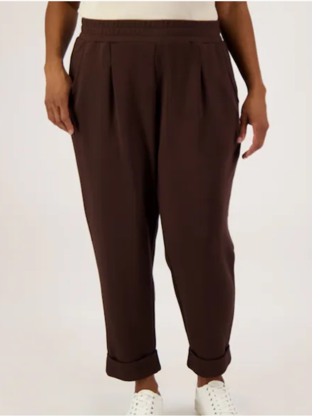 Varley The Rolled Cuff Pant in Coffee Bean